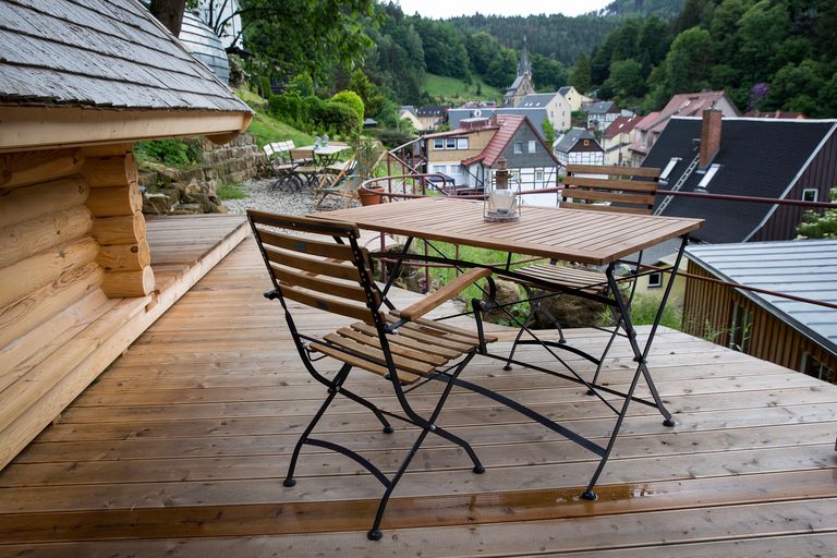 Terrasse mit Blick über Krippen